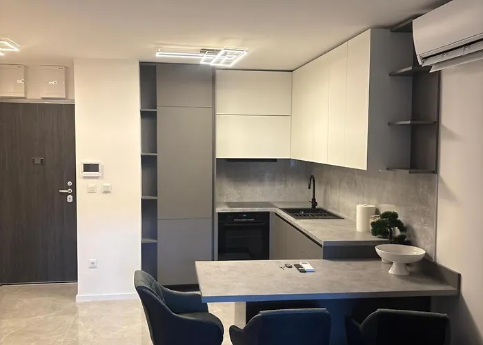 Paula Apartment Split